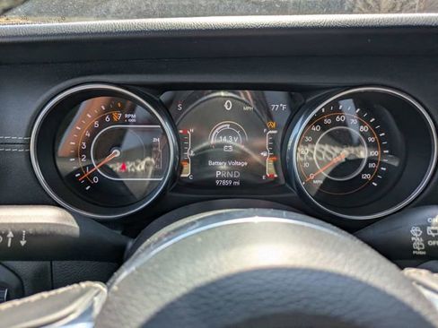 Used 2018 Jeep Wrangler Unlimited Sahara w/ LED Lighting Group image 26