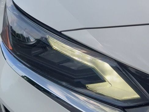 Used 2023 Nissan Altima 2.5 SL AWD/4WD image 9