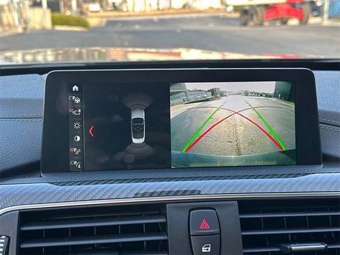 Used 2020 BMW M4 Convertible w/ Executive Package image 5