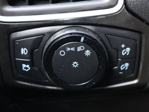Used 2014 Ford Focus Titanium FWD image 28