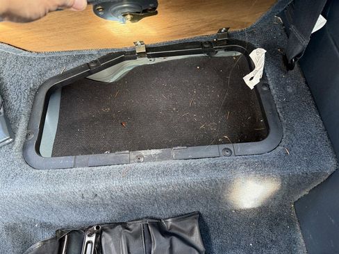 Used 1989 Toyota Pickup Deluxe image 17