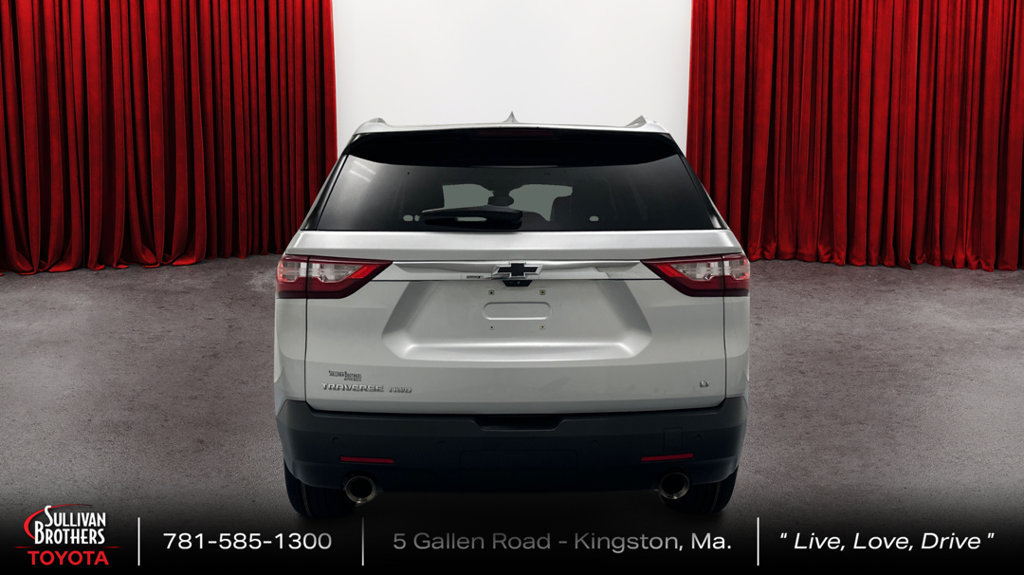 Used 2018 Chevrolet Traverse LT w/ LPO, Cargo Package AWD/4WD image 3