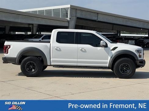 Used 2018 Ford F150 Raptor w/ Equipment Group 802A Luxury AWD/4WD image 3