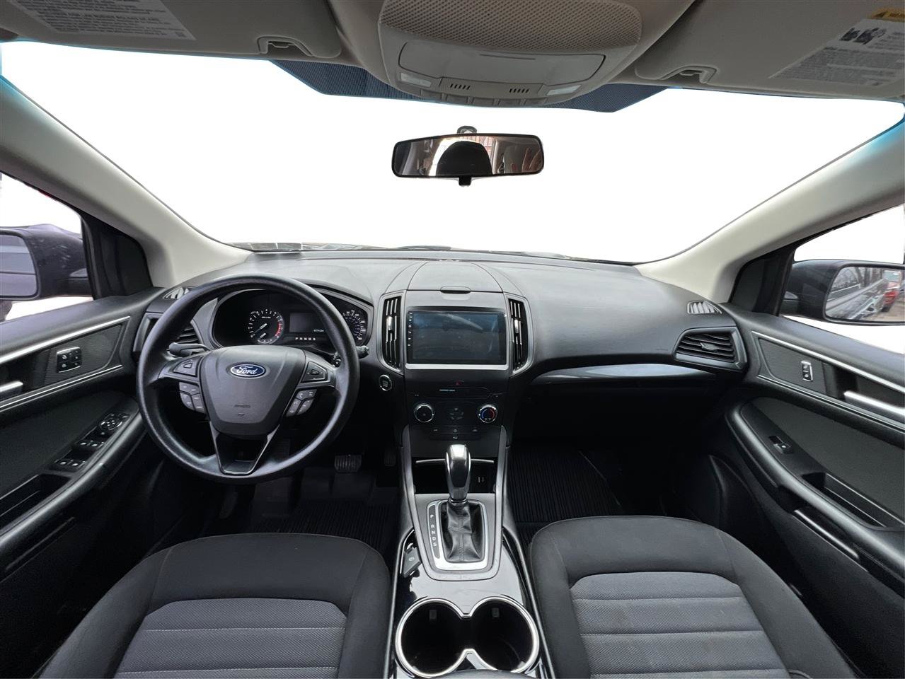 Used 2018 Ford Edge SE AWD/4WD image 30