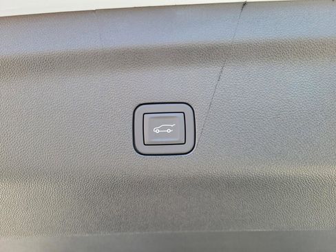 New 2026 GMC Yukon XL Denali w/ Sun & Power Step Package image 9