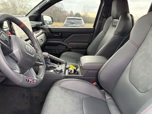 Used 2025 Toyota Tacoma TRD Pro image 15