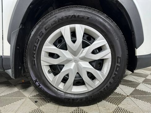 Used 2022 Toyota Corolla Cross L AWD/4WD image 9