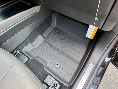 New 2025 Lincoln Corsair Grand Touring image 21