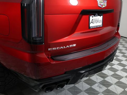 Used 2026 Cadillac Escalade V AWD/4WD image 54