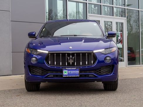 Used 2023 Maserati Levante GT AWD/4WD image 2