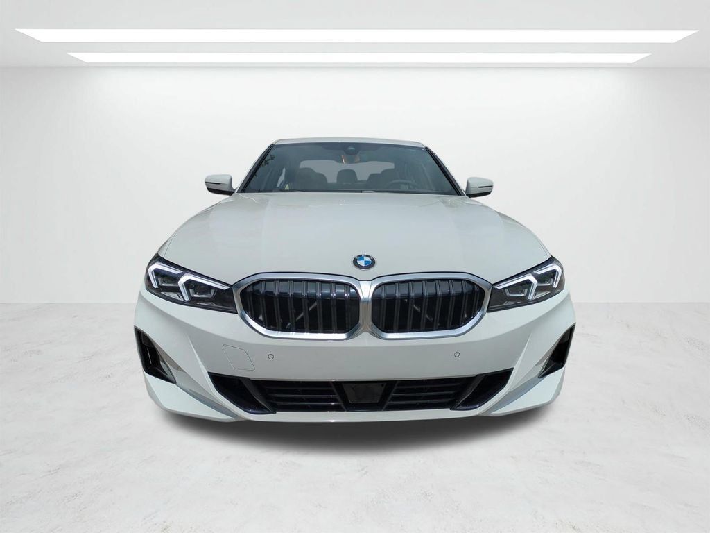 New 2026 BMW 330i xDrive Sedan w/ Convenience Package AWD/4WD image 9