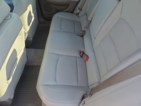 Used 2017 Chevrolet Malibu Premier w/ Premier Sun and Wheel Package image 18