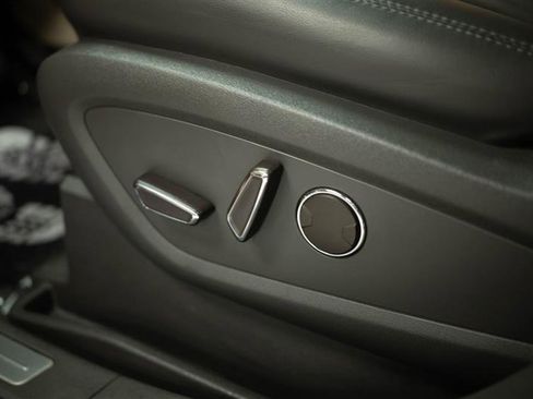 Used 2019 Lincoln Nautilus Reserve AWD/4WD image 12