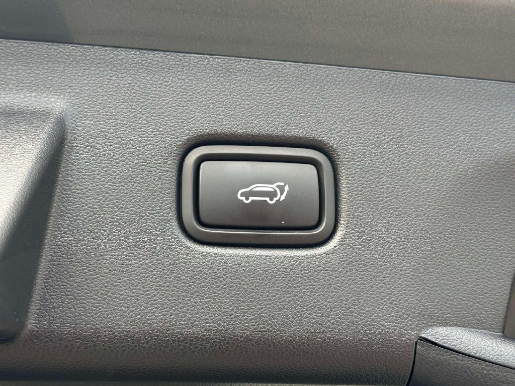 Used 2022 Hyundai Tucson Limited AWD/4WD image 18