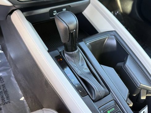 Used 2025 Honda Accord SE image 25