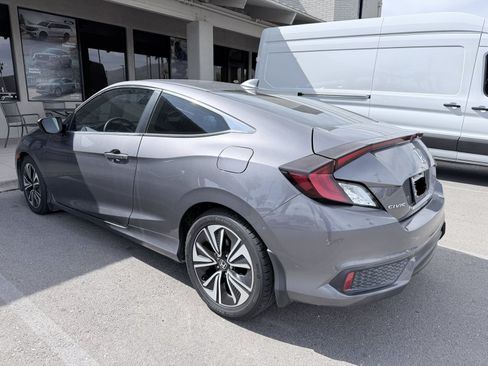 Used 2016 Honda Civic EX-T image 4