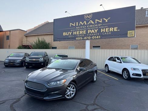 Used 2016 Ford Fusion SE FWD image 6