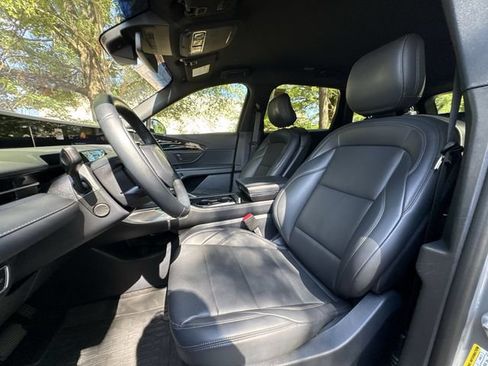 Used 2024 Lincoln Nautilus Premier w/ Jet Appearance Package AWD/4WD image 11