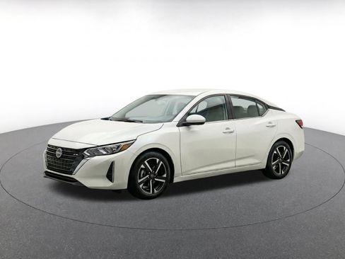 Used 2025 Nissan Sentra SV FWD image 3