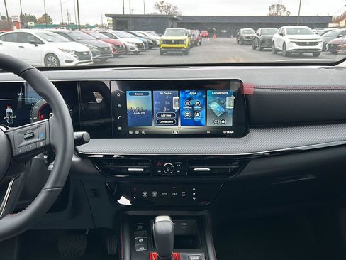 New 2026 Nissan Kicks SR image 22