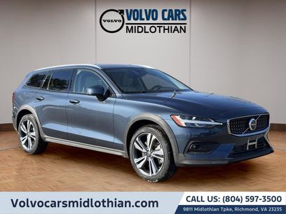New 2026 Volvo V60 B5 Cross Country Plus w/ Protection Package Premier
