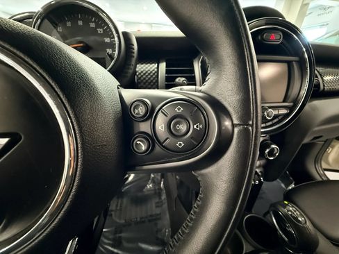 Used 2017 MINI Cooper S FWD image 25
