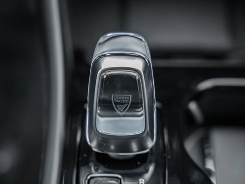 New 2026 Volvo XC40 B5 Plus w/ Protection Package Premier image 26