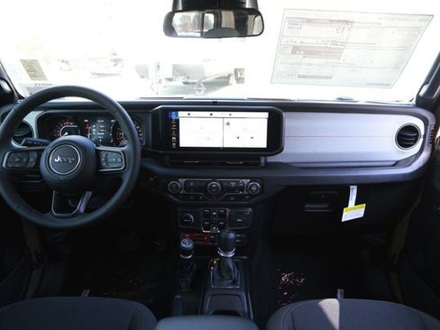 Used 2020 Jeep Gladiator Sport image 29