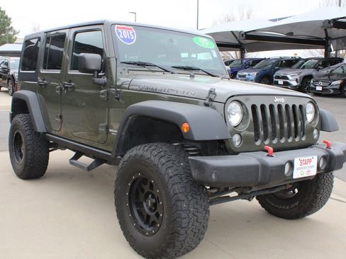 Used 2015 Jeep Wrangler Unlimited Rubicon w/ Connectivity Group image 19