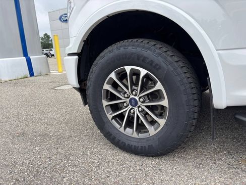 Used 2020 Ford F150 XLT w/ Equipment Group 302A Luxury AWD/4WD image 11