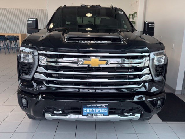Used 2025 Chevrolet Silverado 3500 High Country w/ Technology Package AWD/4WD image 40
