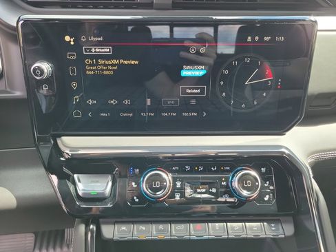 Used 2024 GMC Sierra 1500 AT4X image 17