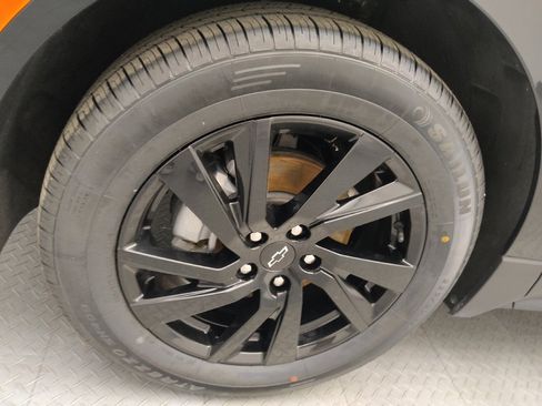 Used 2023 Chevrolet Equinox LS w/ LS Convenience Package FWD image 31