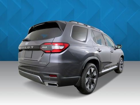 New 2026 Honda Pilot Touring image 5