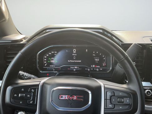 Certified 2025 GMC Sierra 1500 SLT AWD/4WD image 14