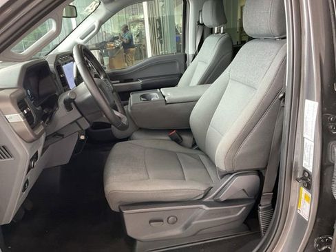 Used 2024 Ford F150 XLT AWD/4WD image 3