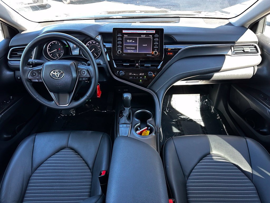 Used 2024 Toyota Camry SE FWD image 17