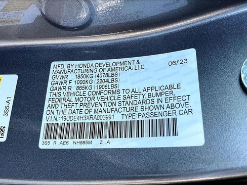 Used 2024 Acura Integra A-Spec image 34