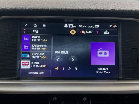 Used 2019 Kia Optima EX w/ EX Premium Package FWD image 11