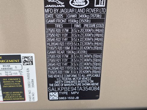 New 2026 Land Rover Range Rover Long Wheelbase SE image 37