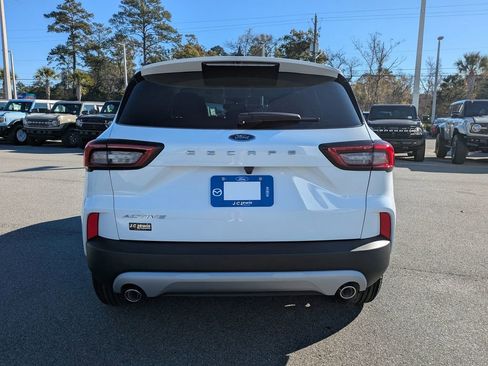 New 2026 Ford Escape Active image 5