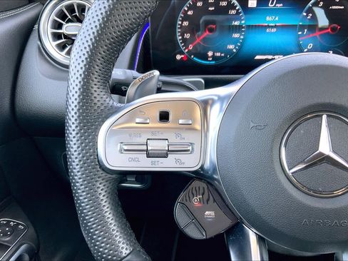 Used 2022 Mercedes-Benz GLB 35 AMG 4MATIC image 24