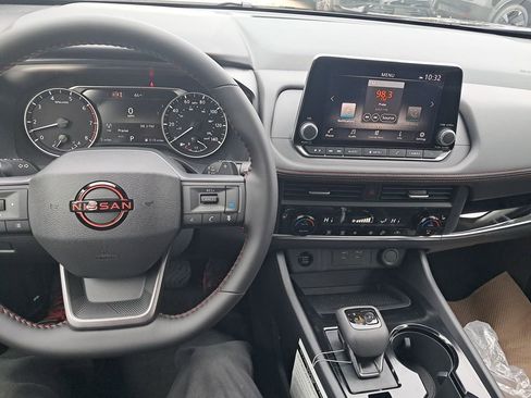 New 2026 Nissan Rogue SV AWD/4WD image 13