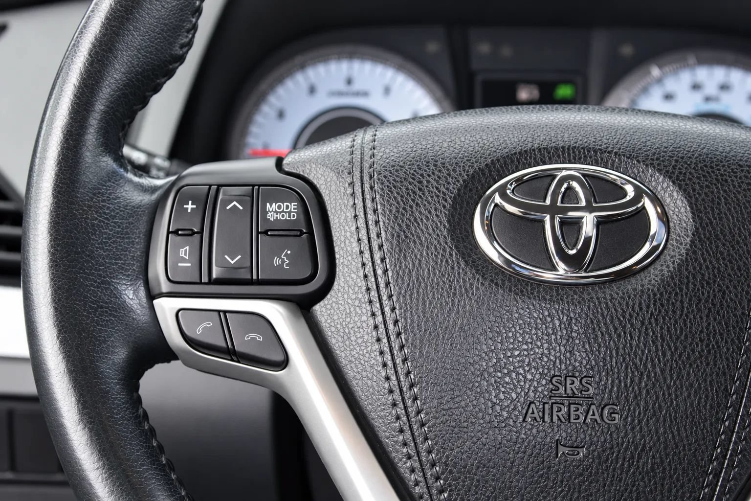 Used 2018 Toyota Sienna SE w/ SE Preferred Package FWD image 17
