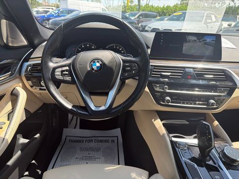 Used 2018 BMW 530e xDrive AWD/4WD image 22