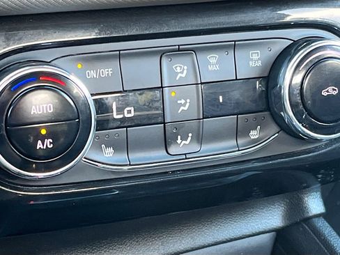 Used 2024 Chevrolet TrailBlazer ACTIV w/ Convenience Package AWD/4WD image 19