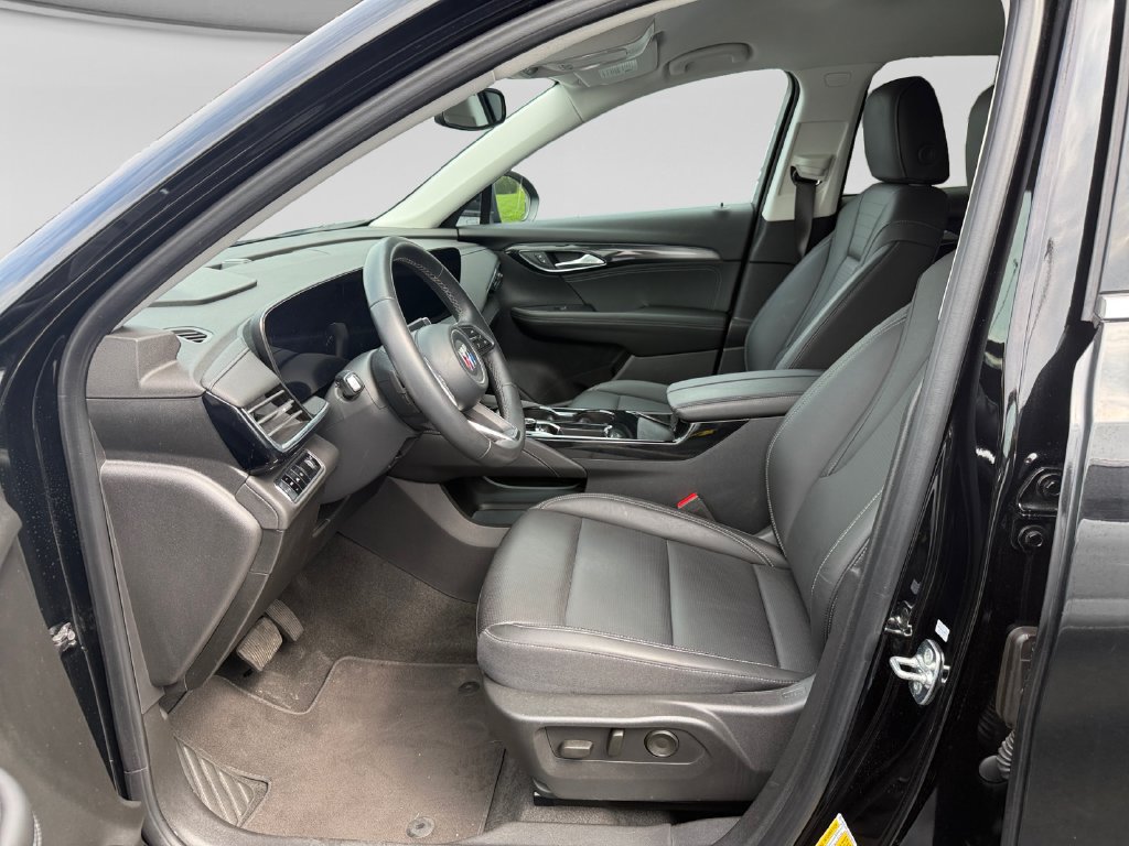Used 2025 Buick Envision Preferred AWD/4WD image 10