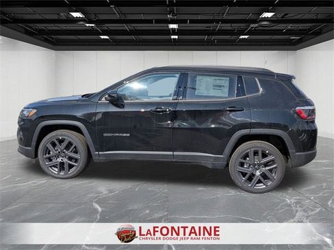 New 2026 Jeep Compass Limited image 2