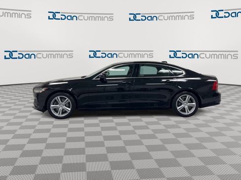 Used 2018 Volvo S90 T5 Momentum w/ Momentum Plus Package AWD/4WD image 5