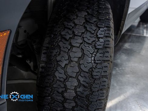 Used 2023 Land Rover Defender 110 S image 44